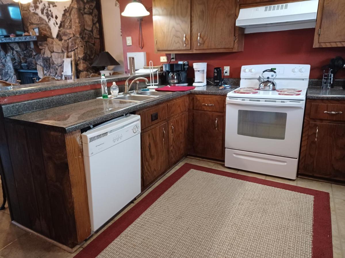 Huge Ruidoso Retreat With Game Room, Pool, 2 Balconies, 2 Kitchens - Sleeps 17! Екстериор снимка